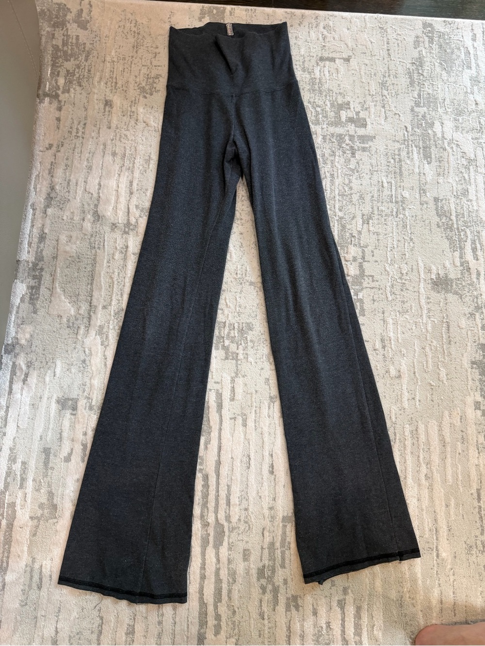So Nikki charcoal gray foldover yoga Flare Pants